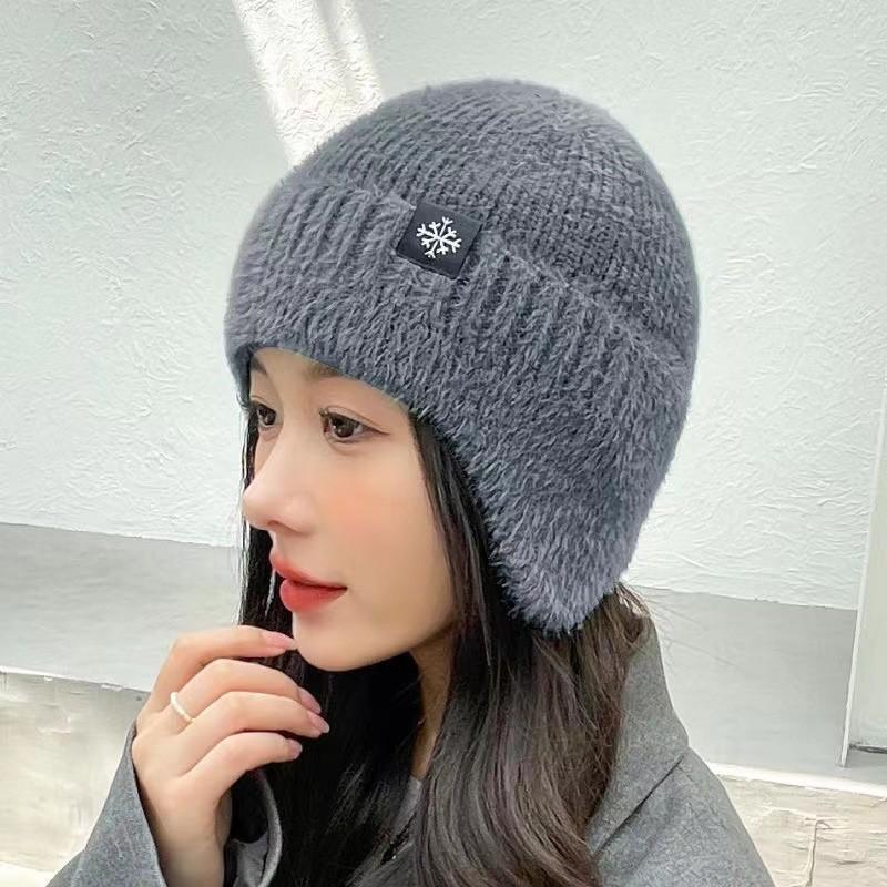 Koreanische Version der neuen Damenmode vielseitige Samt verdickte Geweih Pompon Strickmütze Student Radfahren Ohrenschutz Wollmütze