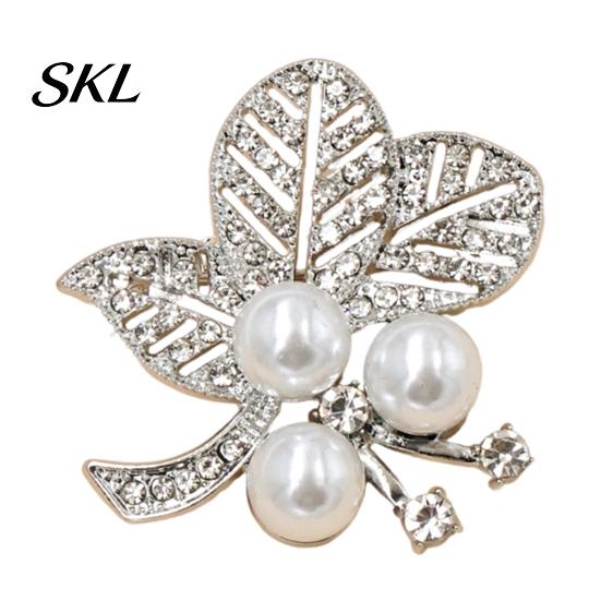 Rhinestone Leaf Brooch Faux Pearl Brooch, Alloy Hollow Leaves Lapel Accessory Pin, Sweater Cardigan Coat Suit Clothing Jewelry Accessories Pin серебряный