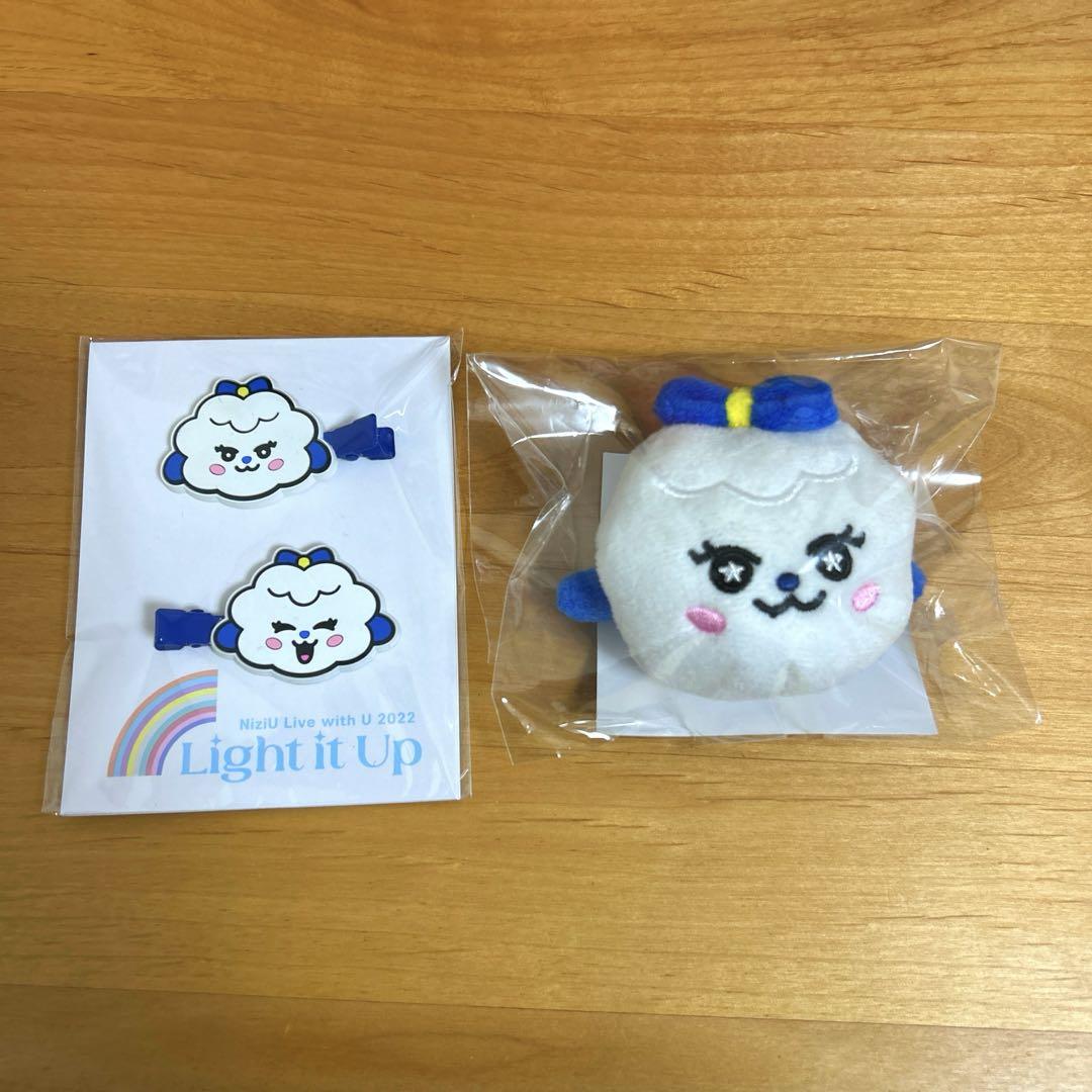 

[USED] NiziU Nina Kina Hair Clip Mascot Charm