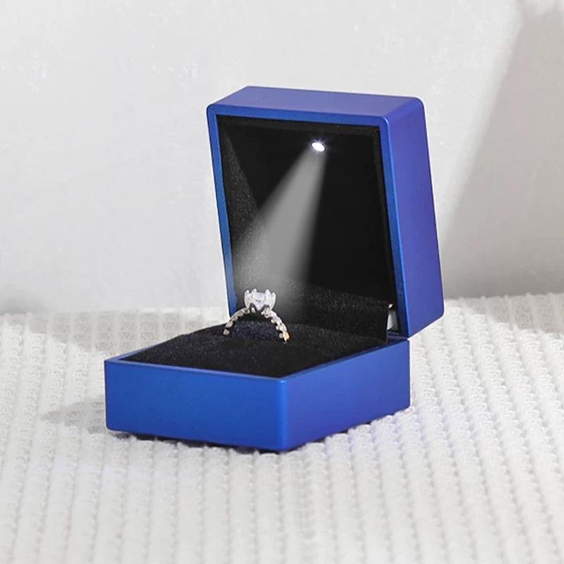 Creative Heart-shaped LED Diamond Ring High-end Illuminated Necklace Gift Boxes Proposal Gift Packaging Jewelry Boxes