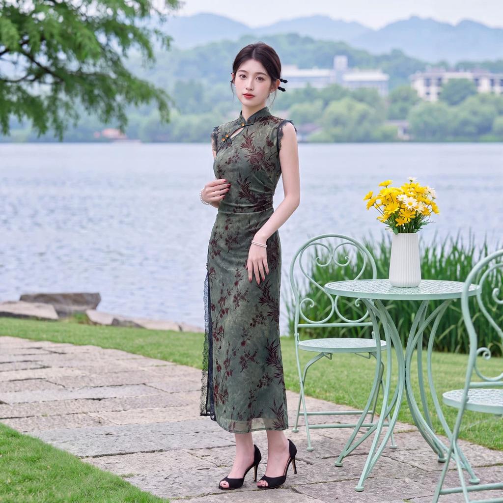 1011 Chinese style summer and autumn new improved sleeveless flocking cheongsam new Chinese style long wedding ceremony performance generation