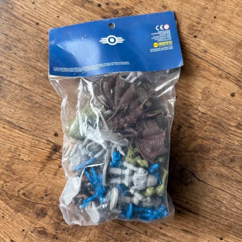 Genuine Collector's Statues Tactical Miniatures Bagged Action Vintage Figurines Vintage Collectibles May Have Imperfections