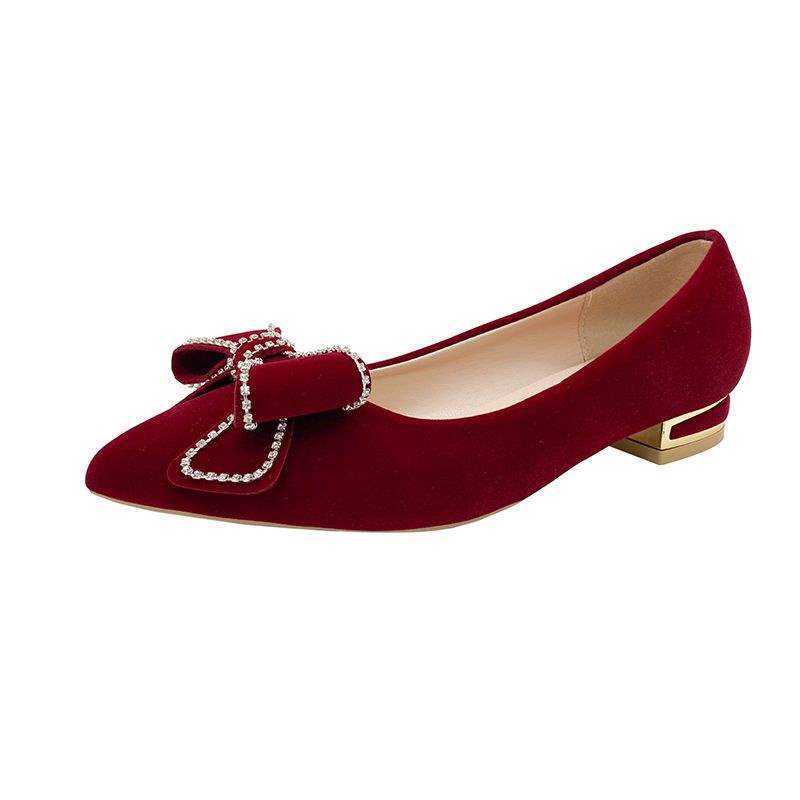 Hochzeitsschuhe weiblich Braut niedriger Absatz chinesisches Xiuhe Hochzeitskleid zwei Tragemöglichkeiten Anstoßen rot hoher Absatz schwangere Frauen 3 cm flacher Absatz keine müden Füße