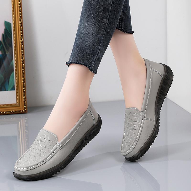 Anti-slip, Breathable and Comfortable Shoes - One-piece Women's Shoes with Soft Sole and Single Heel