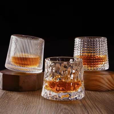 Kreativní otočný skleněný pohár Ins s japonským kladívkovým vzorem Pivní pohár Zahraniční vinný pohár Pohár na whisky