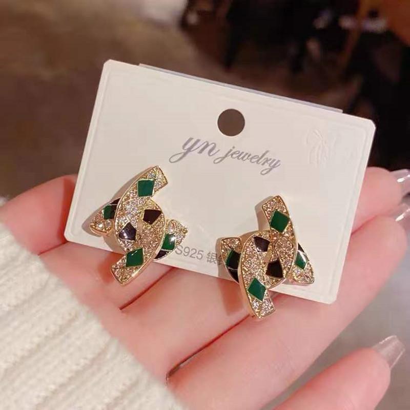 Summer Green Flower Fashionable and Elegant Earrings Temperament Versatile Sweet Stud Earrings Atmospheric Fresh Earrings