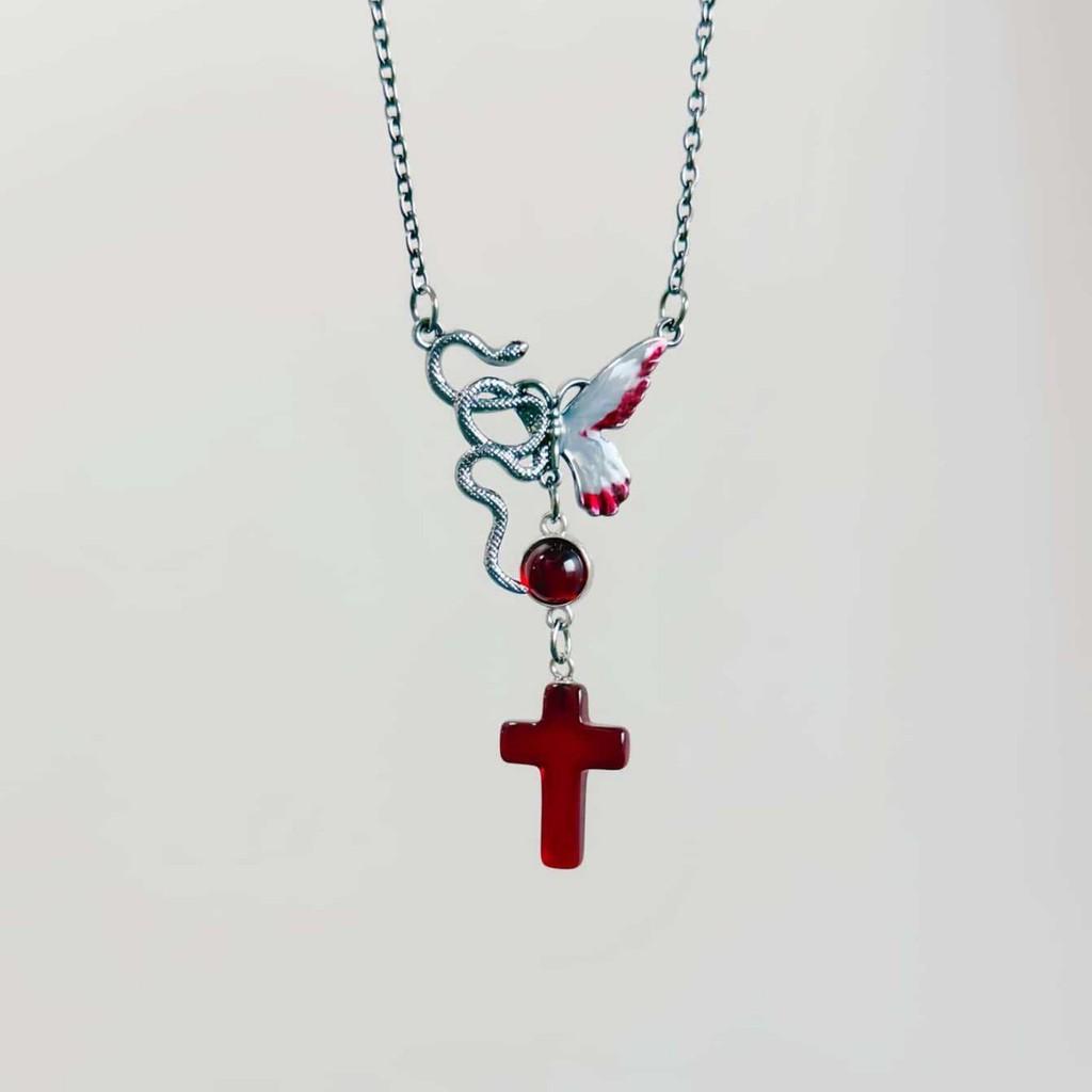 Gothic Punk Street Style Alloy Necklace With Geometric Cross Pendant For Party Wear