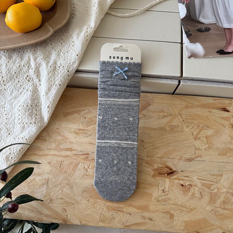 Women's Summer Bow Mesh Breathable Lace Boneless Mid Tube Pile Socks