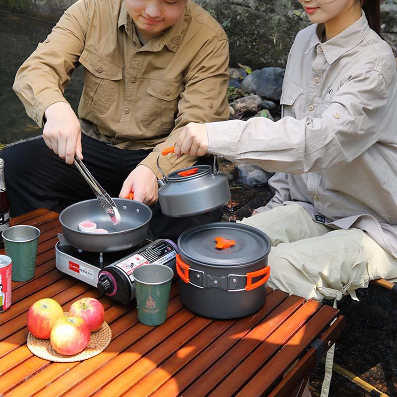Outdoor Cookware Set DS311: 2-3 Person Portable Picnic Set with 1.1L Teapot and Tableware Accessories