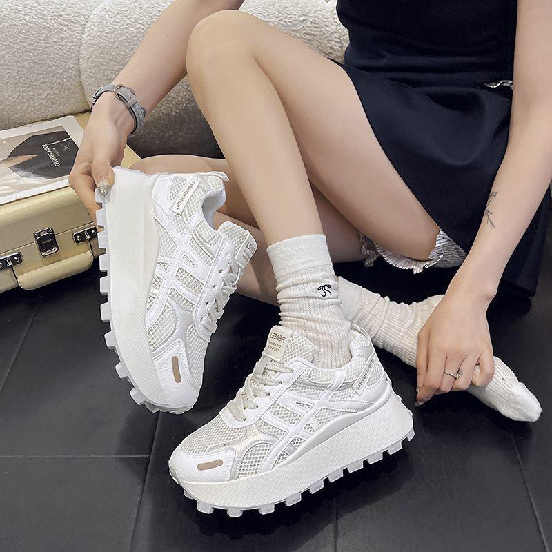 2025 spring and autumn soft leather through the net small height-increasing shoes fashion casual lightweight thick-soled Forrest Gump shoes sports sh