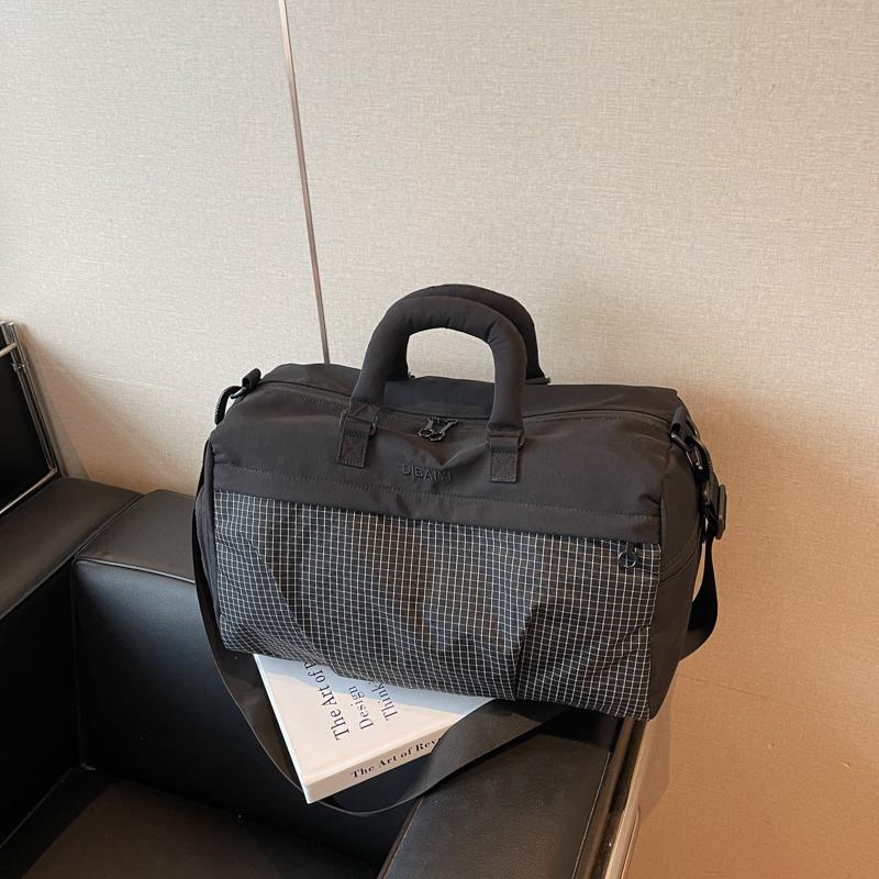 Nylon Duffel Bag with Grid Pattern Design Large Capacity Travel Bag for Men and Women Hand Carry Shoulder Bag for Gym and Short Trip