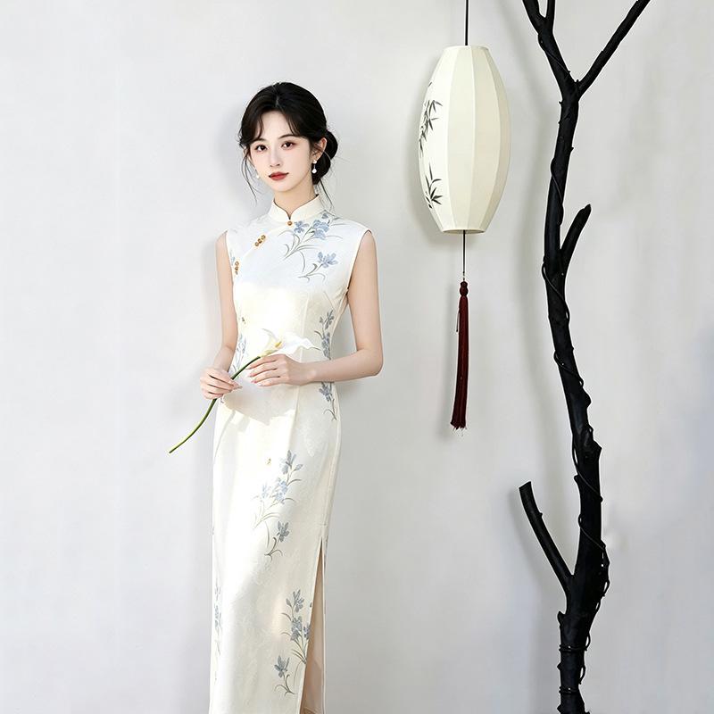 White sleeveless national style new Chinese Suzhou long cheongsam improved young women's high sense can be worn daily in summer