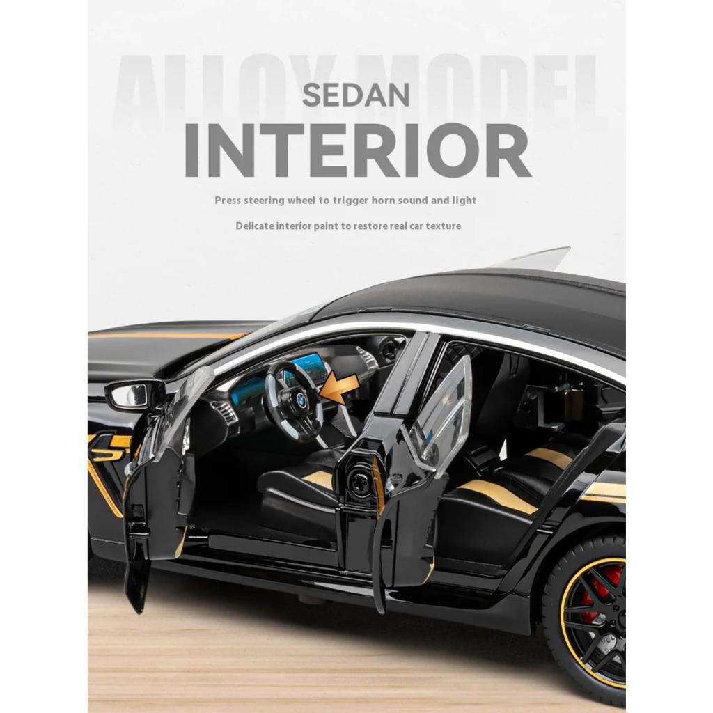 Similation 1/24 Scale BMW M8 Supercar Alloy Car Model , Sound and Light Pull Back Die Cast Children's Toy Collectibles Birthday Gift