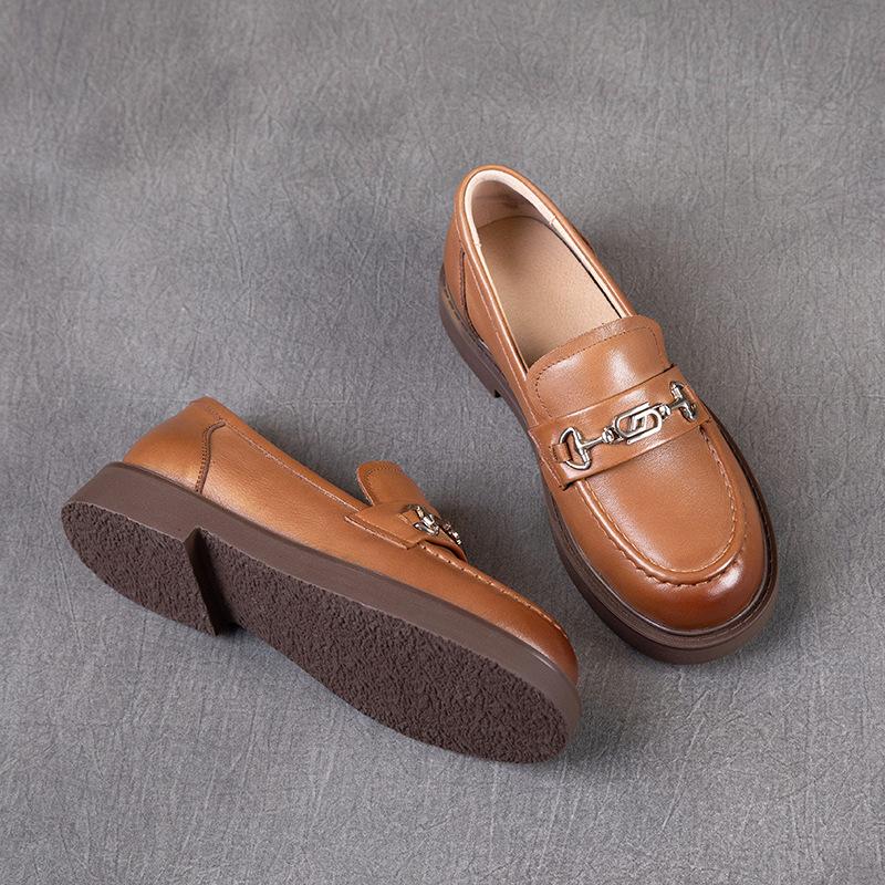 

Женские лоферы из первого слоя коровьей кожи, новинка весны 2025 года, кожаная мягкая подошва, мягкий верх, накладной верх, маленькие кожаные туфли женские 40 коричневый