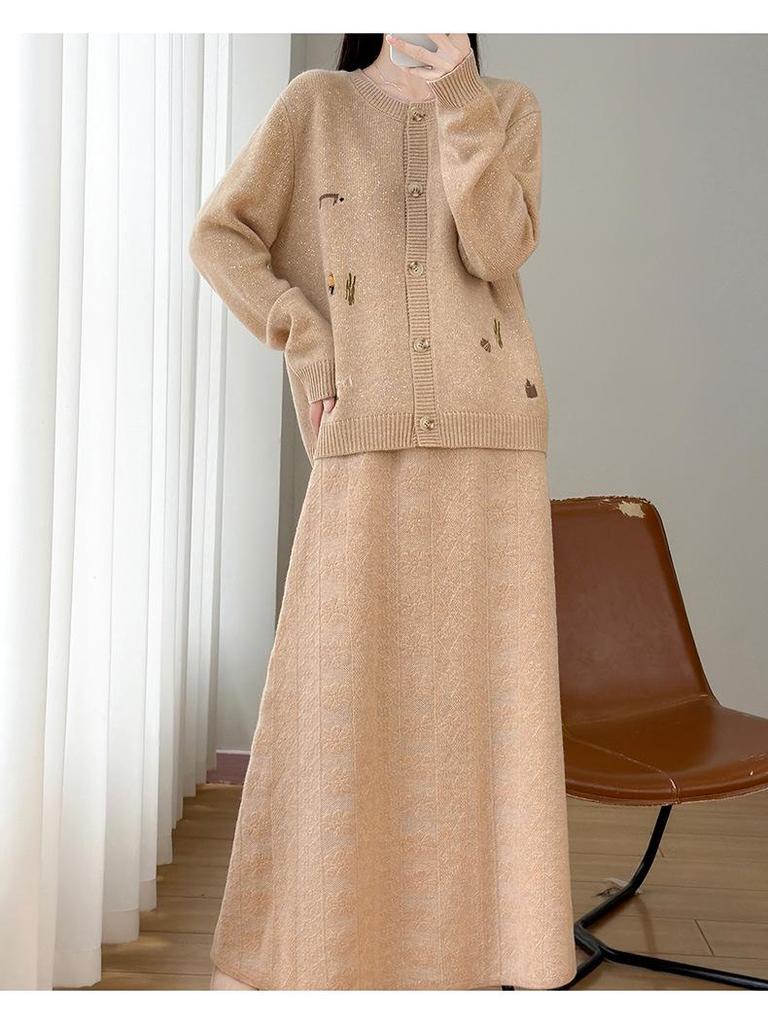 2026 Autumn/Winter Pure Wool Knit Cardigan with Lurex Cactus Embroidery