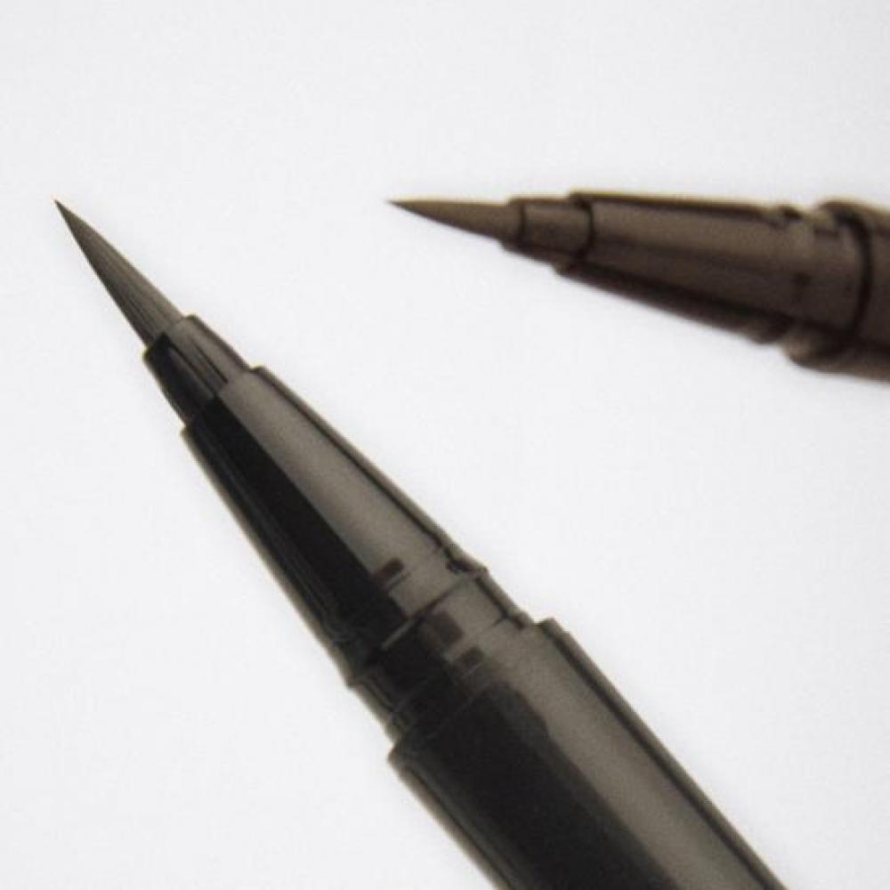 

Woodbury Long Длинная кисть-лайнер Braun