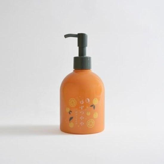 YojiyA Official Yuzu Tsuyaya Body Milk 250ml Scent Pump Moisturizing Contains Natural Ingredients Hydrating Non-greasy Smooth Spreads Well