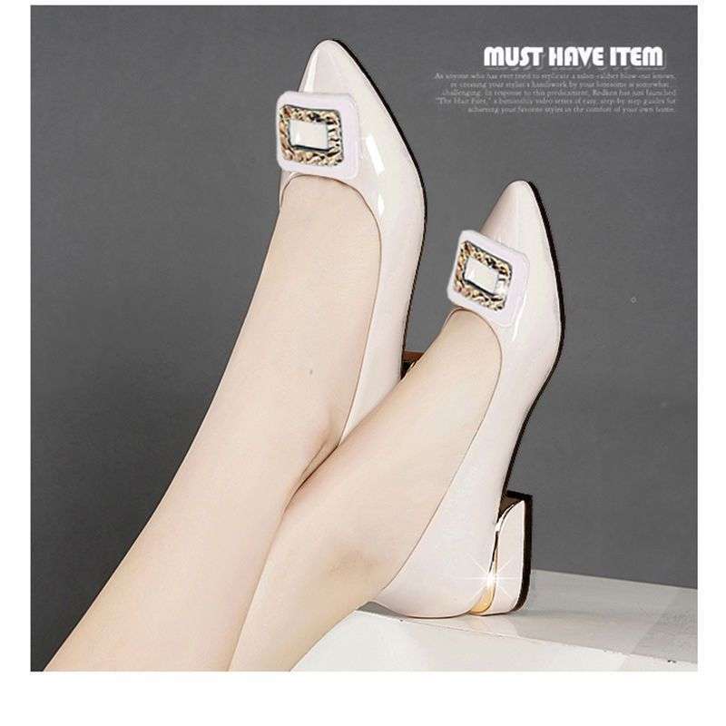 Real Soft Leather Single Shoes Women's New Large Size Thick Heel Patent Leather Low Heel Pointed Versatile Shallow Mouth Professional Fashion Women's