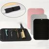 Silicone Heat Resistant Mat Hair Curling Iron Mat Hot Holder Portable Flat Iron Hair Straightener Pad Cover Travel Vanity Salon