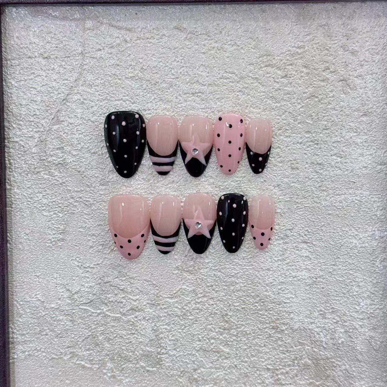 Elegant Noblewoman 3D Hand-painted Mid-length Wearable Nails – Pure Handmade High-End Design M Pure Handmade Wearable Nails