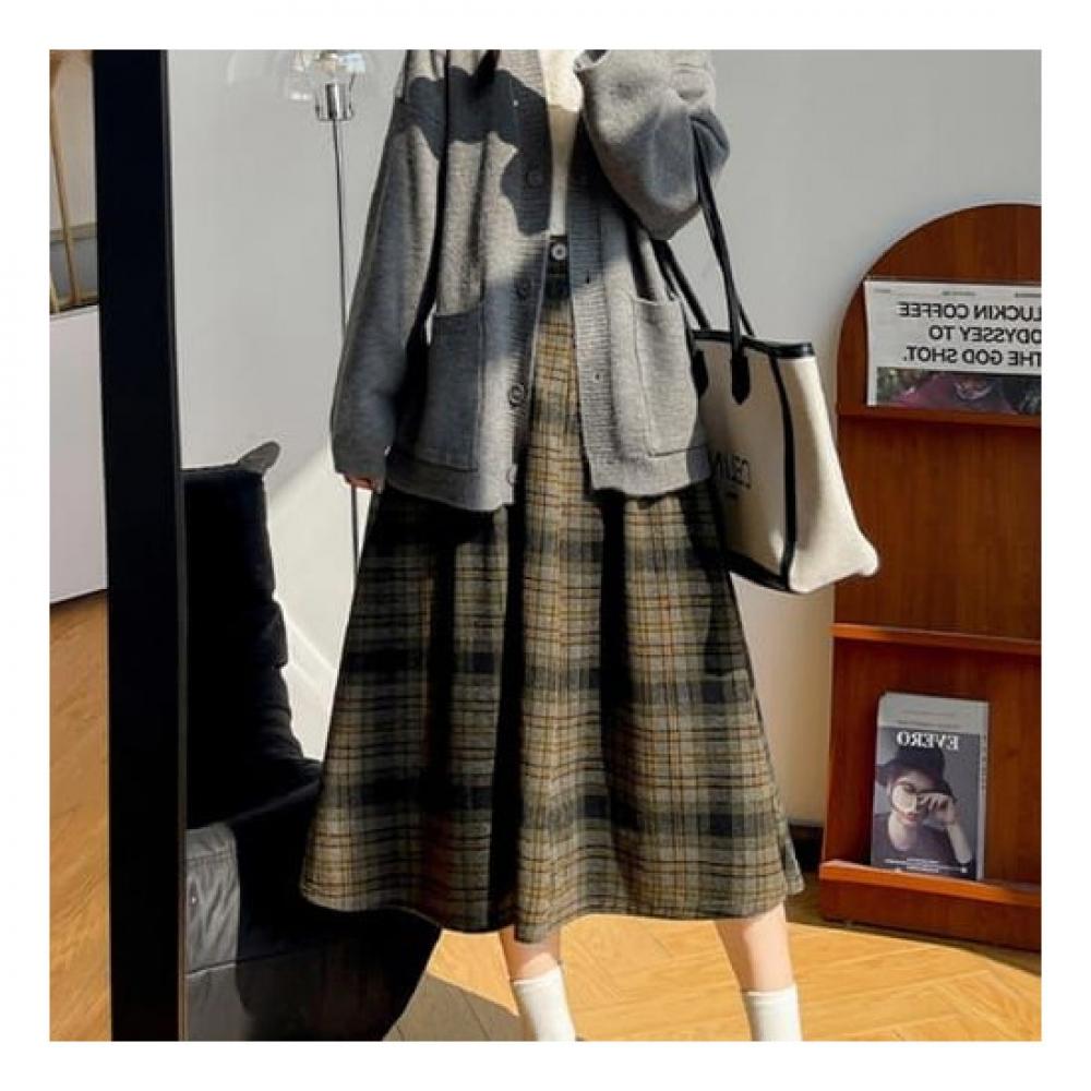 Navava Checked Back Banding Wool Skirt Ns329