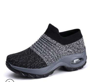 Large size women's shoes air cushion casual sports shoes Korean version rocking shoes foot cover mother shoes socks shoes