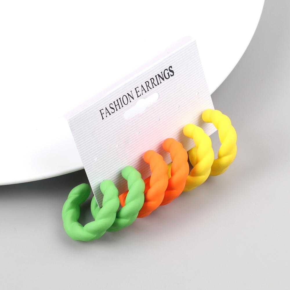 Korean 3 Pair/Set Acrylic Twisted Circle Hoop Earrings Dopamine Color Screw Thread C-Shaped Drop Earring for Women Jewelry Sets