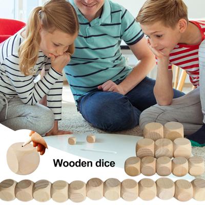 5Pcs 2/3/4/5/6/7CM Holz Würfel Abgerundete Ecke Sechs-Seitige riesigen Würfel DIY Hand Gemalt Gaming