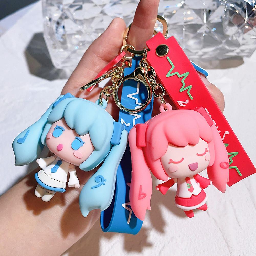 Brightly Colored Hatsune Miku Keychain Creative Cartoon Girl Figure Bag Charm Silicone