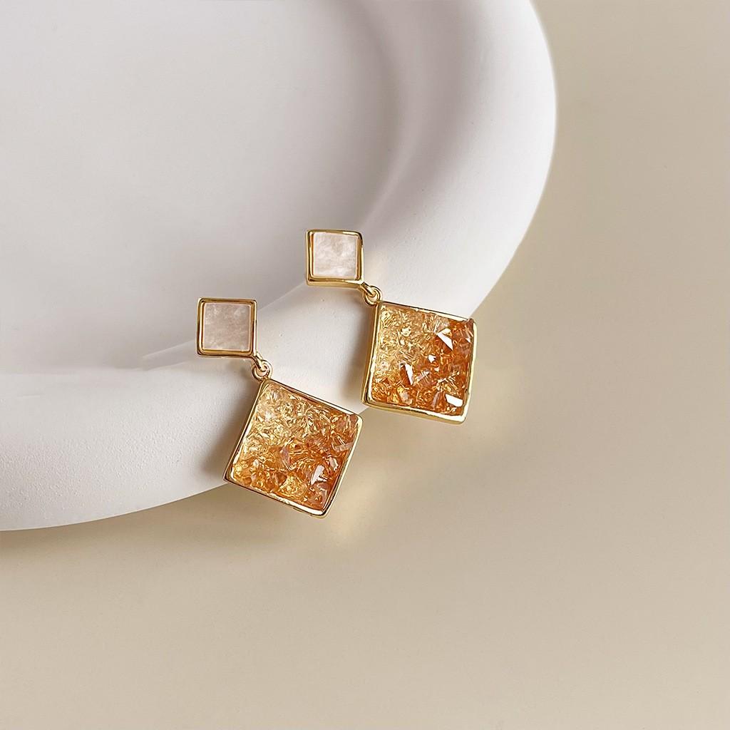 Farbverlaufskristall-Blumenohrringe, Ohrringe im süßen Waldstil, leichter Luxus, hochwertige und elegante Ohrringe für Frauen