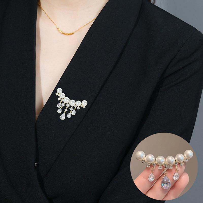

Fashion Pearls Water Drop Rhinestone Lapel Brooch Women Jewelry Party Accessory 1pc