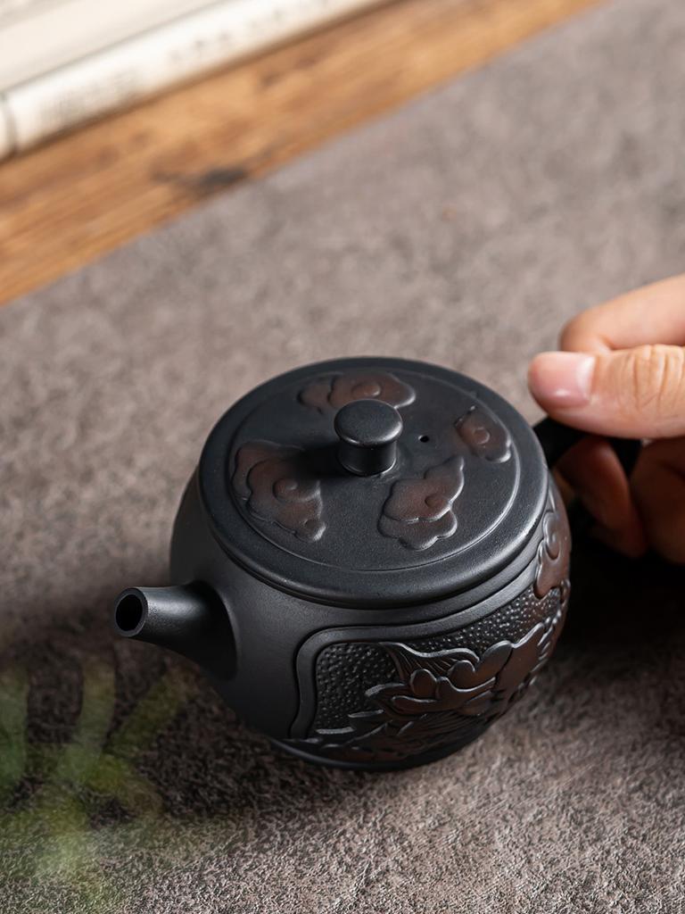 Teiera in Argilla Jianshui Viola, Teiera Intagliata Dipinta a Mano con Rilievo Antico, Teiera Domestica, Bollitore per Servizio da Tè Kungfu