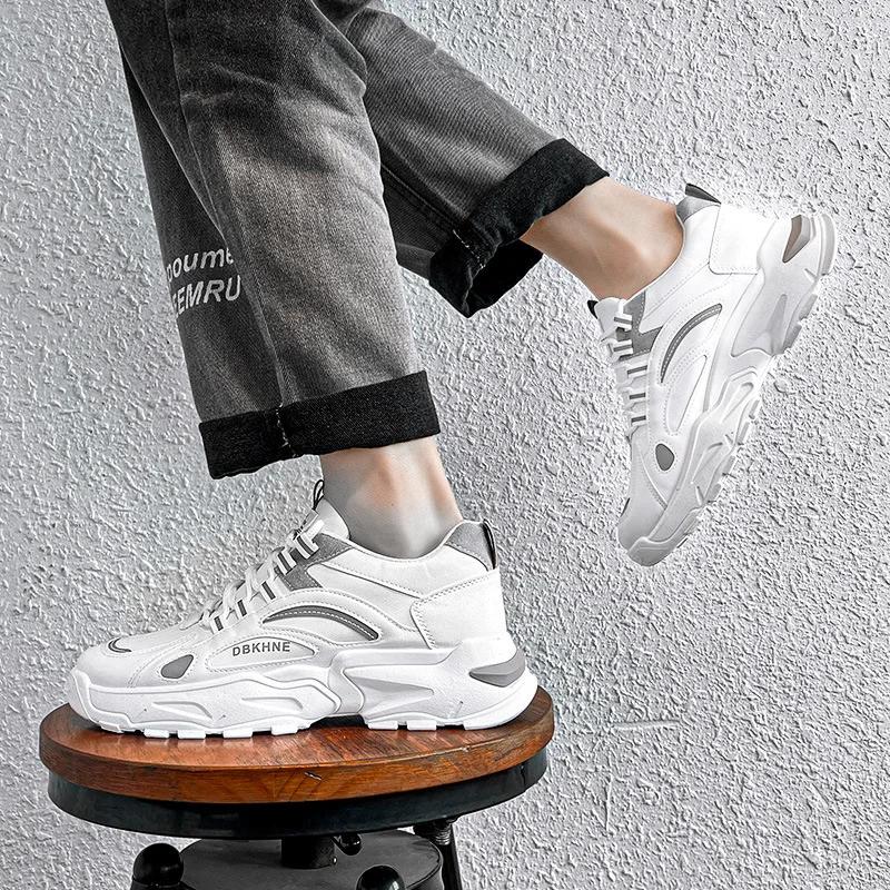 2024 New Fashion Men's Casual Versatile Board Shoes Elevated Breathable Sports Shoes Couple's Little White Shoes Sneakers