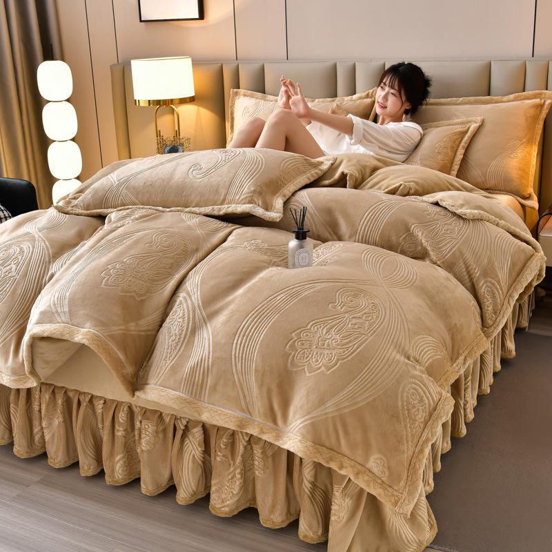 Class A Maternal And Infant Grade High-Gram Carved Fleece Milk Fleece Bed Skirt4-Pcs Set, Winter Double-Sided Fleece Quilt Cover