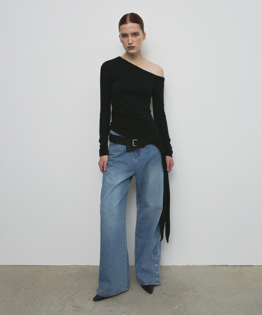 Saendeulig One Shoulder Unbalanced Strap T-Shirt_Black