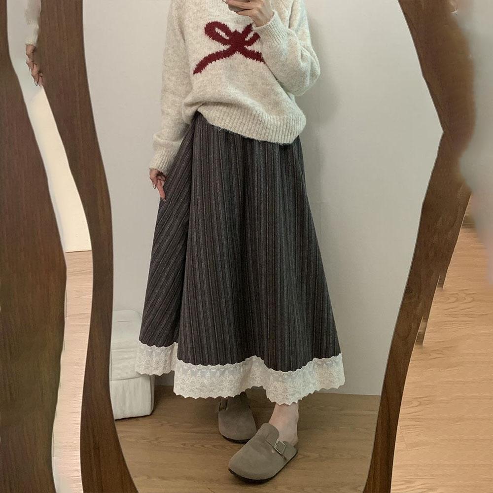 Vintage Lace Patchwork Woolen Striped Midi Skirt for Women - Fall/Winter High-Waist Slim-Fit A-Line Half Skirt with Ruffle Trim