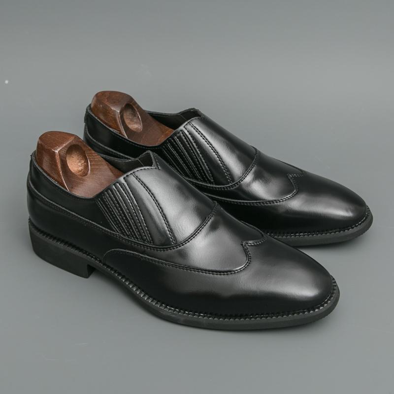 2026 New Spring Men's Comfortable Casual Leather Shoes Brand Loafer Shoes Business Dress Slip-on Kick Lazy Groom Wedding Shoes