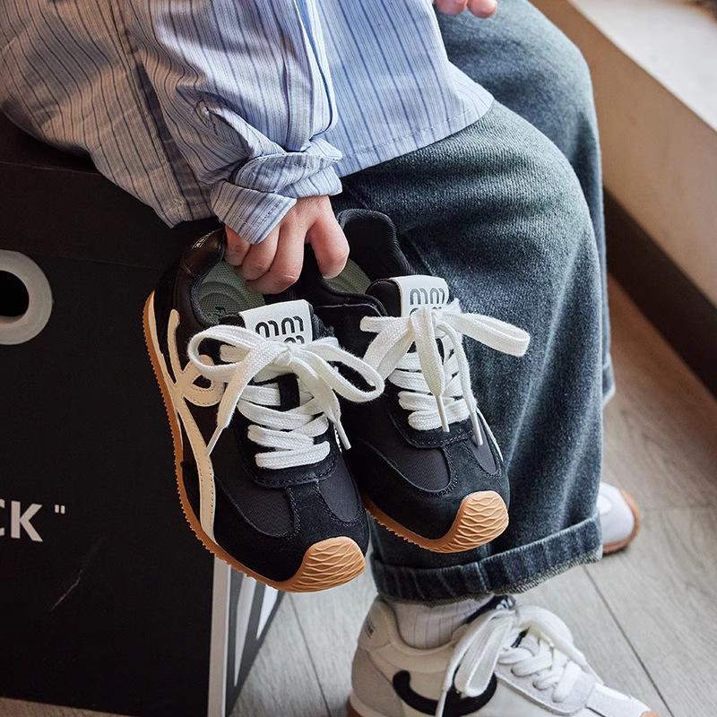 Girls' Sports Shoes 2025 Spring and Autumn New Children's Forrest Gump Shoes Soft Sole Breathable Casual Board Shoes Boys' Moral Training Shoes