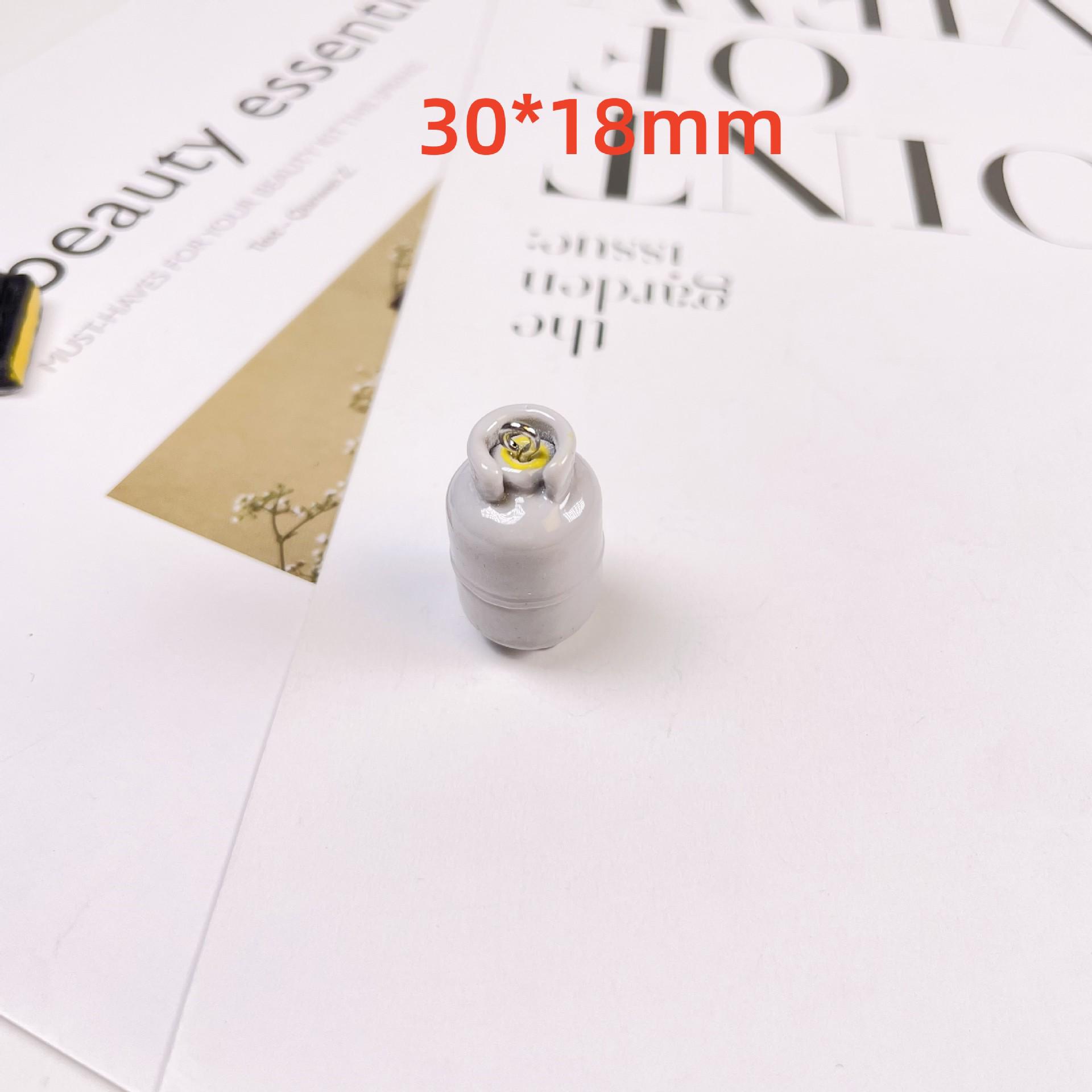 

Набор 3D-форм для брелоков для кукольного домика: Подвески для бензобака, телевизора, диспенсера для воды Without Hook