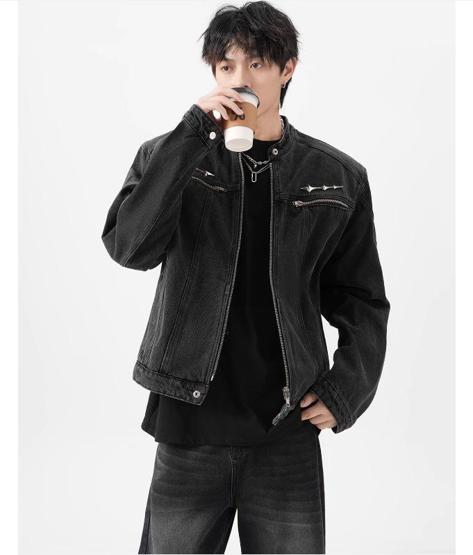 Men's High-End American-Style Denim Jacket: Trendy, Scruffy Cool Hairdresser Vibe with Padded Shoulders and Light Luxury Design.