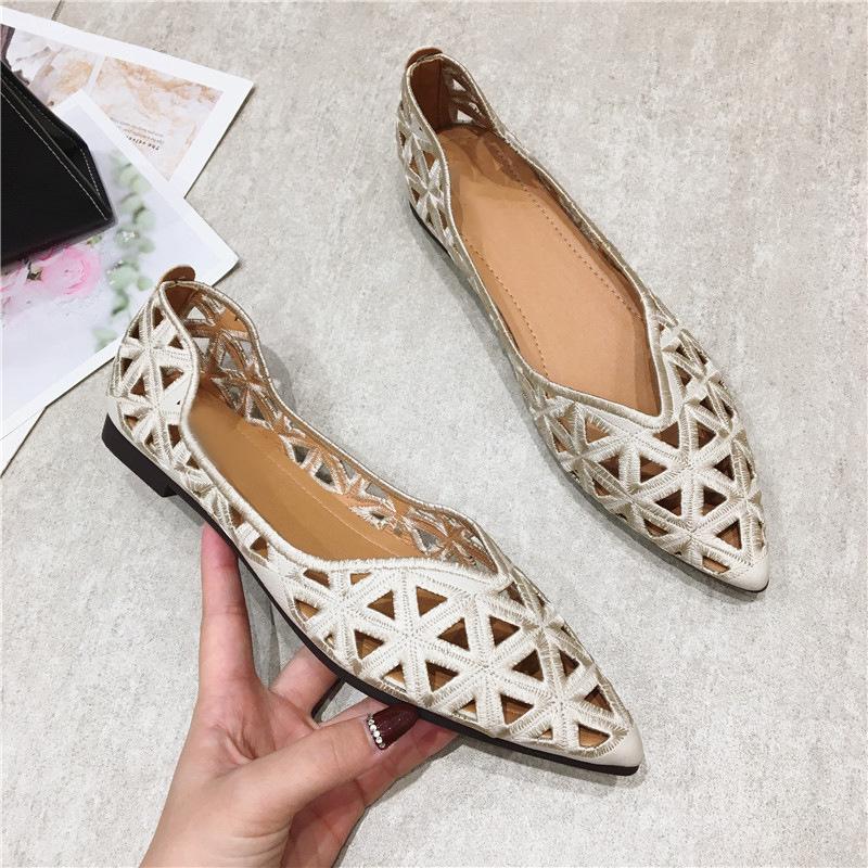 High Quality Women Flat Shoes Fashion Women Ballet Shoes Hollow Breathable Comfortable Casual Shoes Elegant Pointed Toe Sandals