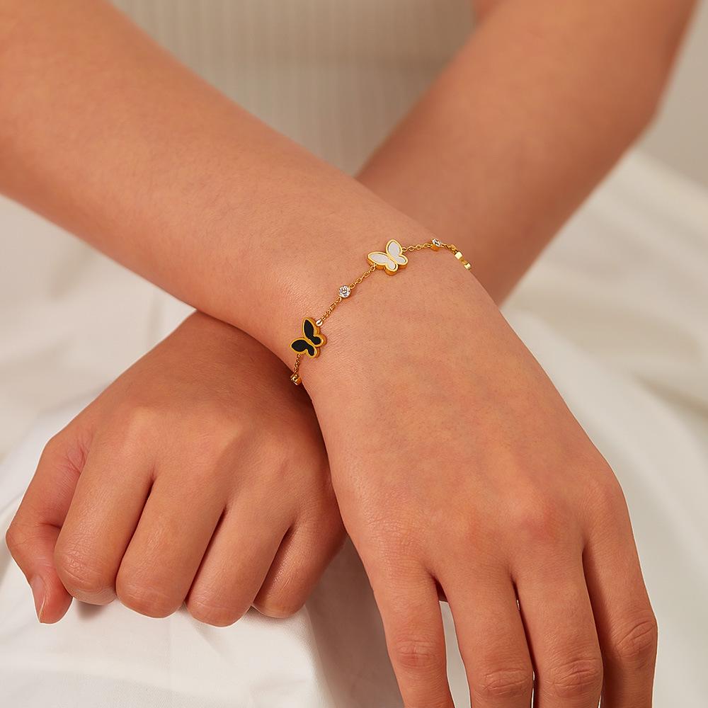Elegant 18K Gold Plated Zircon Ladies Bracelet Stainless Steel Shell Butterfly Bangle Diamond Pearl Religious Anniversaries