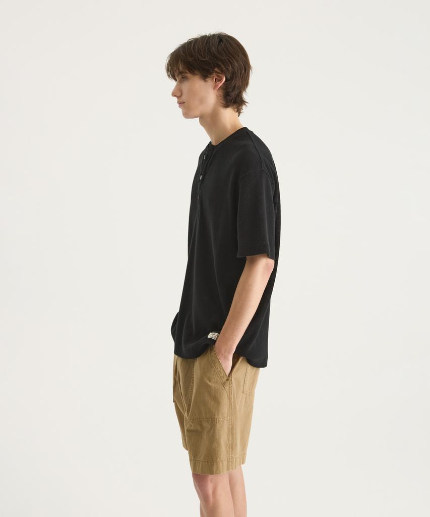 Oteumilkape Waffle Henley Neck T-Shirt - Black