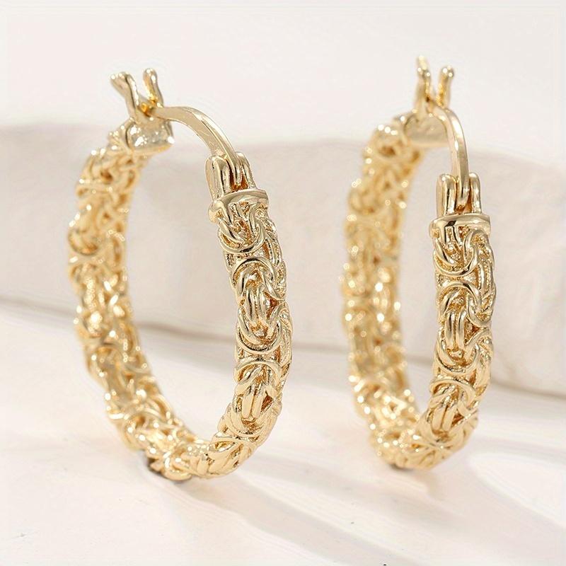 1 Pair of Fashionable Classic Patterned Circle Hanging Earrings, Women s Personalized Trendy Holiday Accessories Zircon