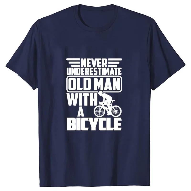 Pánské triko Nikdy nepodceňujte starého muže s potiskem na kole Trička Léto s krátkým rukávem ČERNÉ Tričko Trička Trička Oversize Košile