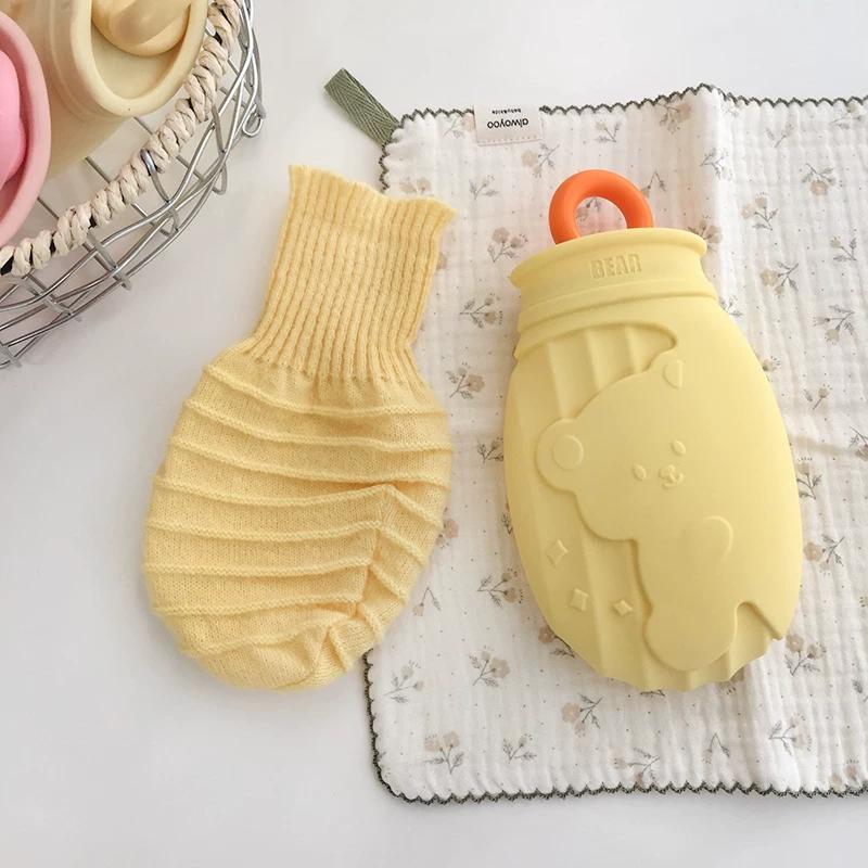 Cartoon Hot Water Bottle for Winter, Small Size for Girls, Portable, for Warming Feet In Bed, Silicone Water-Filled Warm Water Bag with Plush