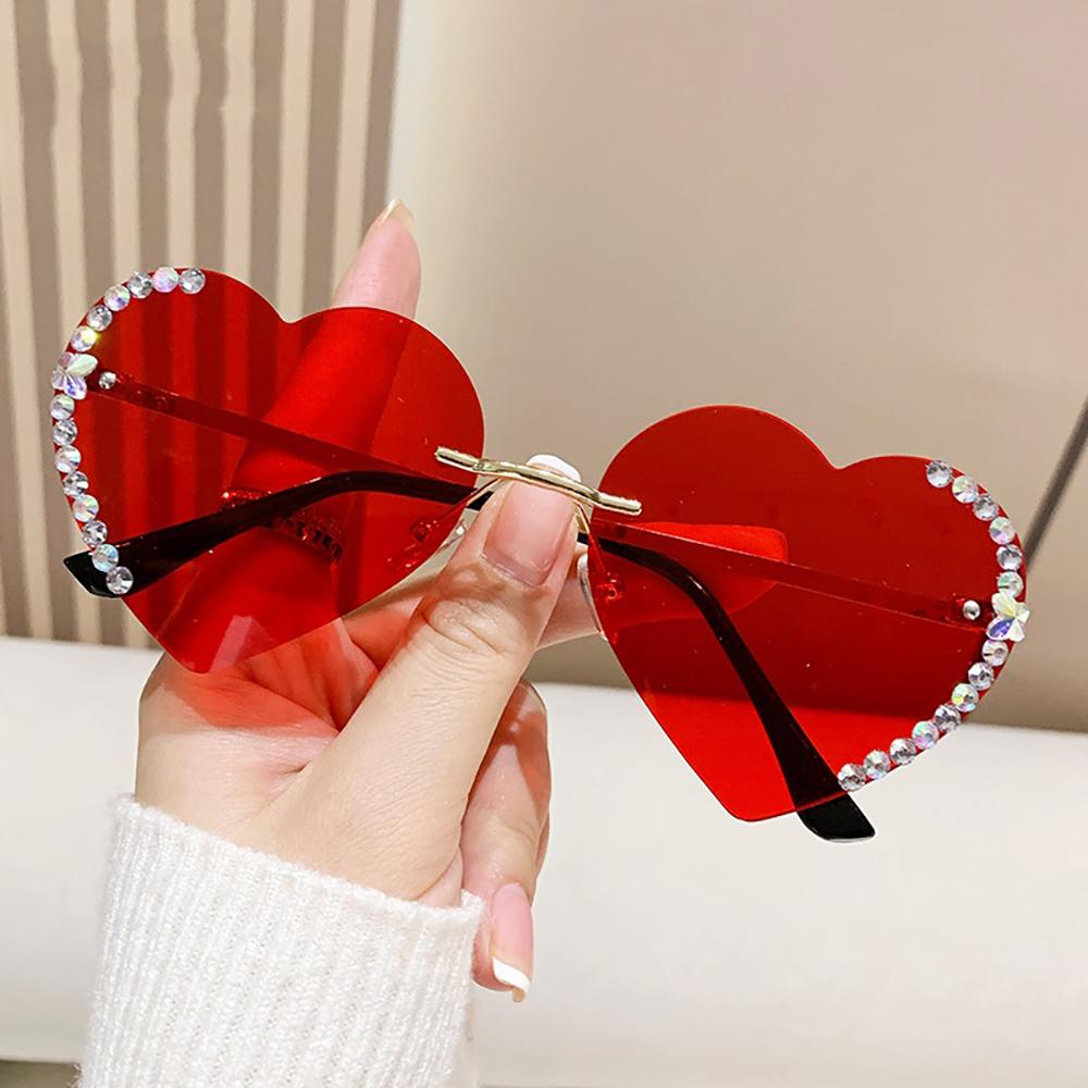 UV400 Shades Metal Frame Love Heart Glasses Rimless Eyewear Lightweight Heart Sunglasses For Beachwear Outdoor Activities Women