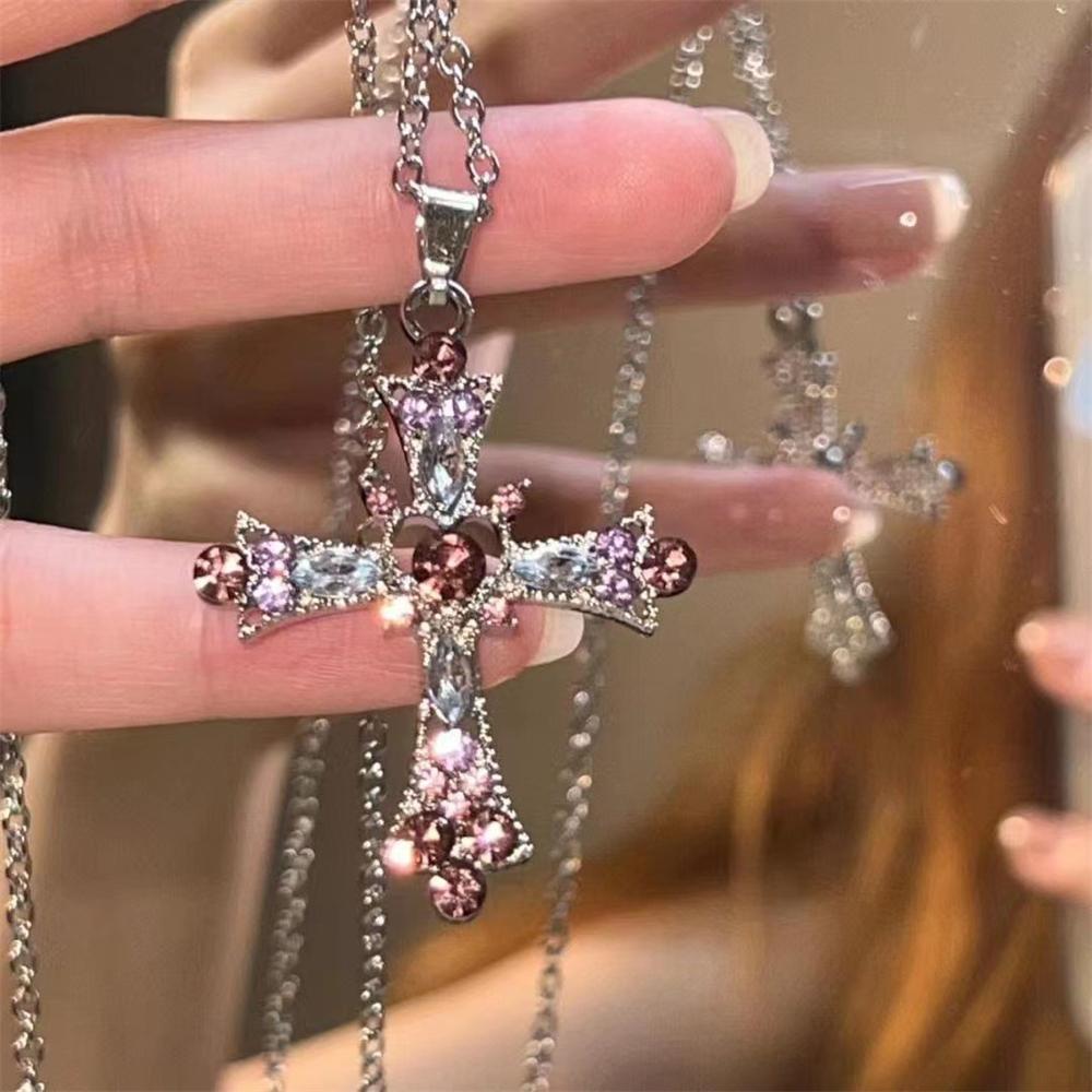

2024 New Zircon Rhinestone Cross Necklace for Women Pink Purple Love Heart Cross Pendant Necklaces Jewelry Party Wedding Gifts