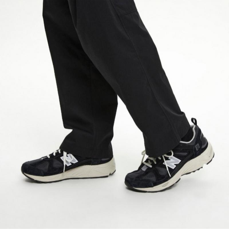 New Balance Woven Straight Pants Uni Ess Lqj Nbntf21033 19