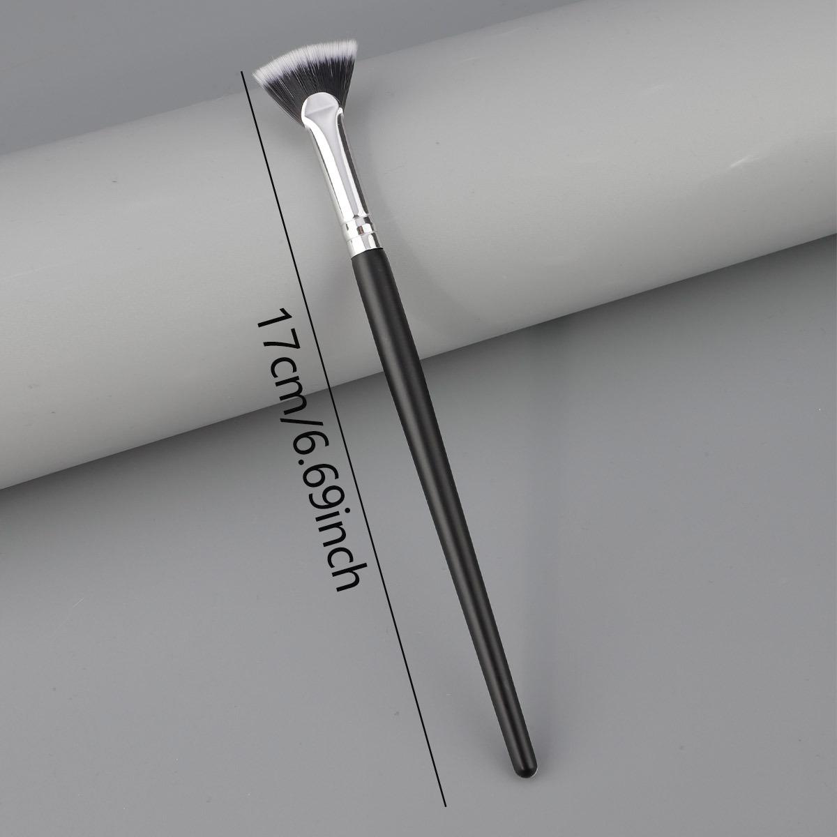 Single makeup brush Fan brush Eyelash brush Soft hair Flat head Eyeshadow Highlight Brightening brush Makeup tool